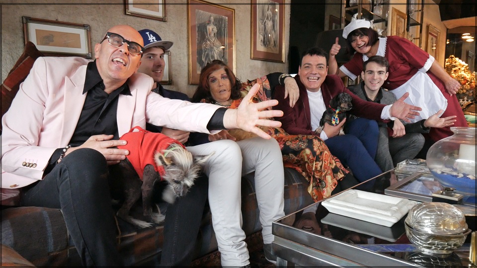 Vaffanvip nasce da un’idea di Igor Righetti, nella foto con Patrizia de Blanck, Lorenzo Castelluccio, Samuele Socci, Phil Bianchi e Carla Pagliai